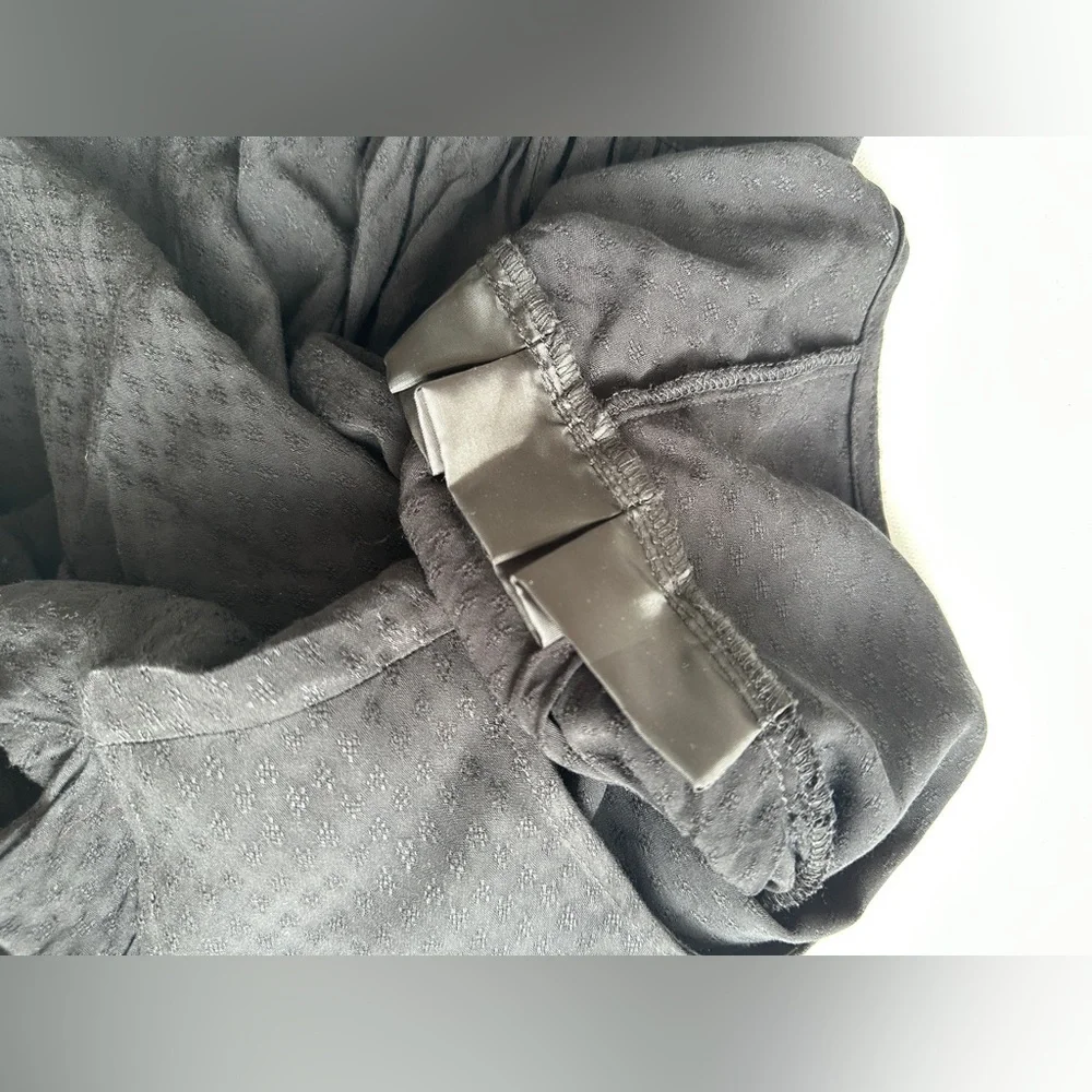 Suzy Shier - Long Sleeve Blouse - Black Pattern - Lightweight - Size: Large - Picture 7 of 9